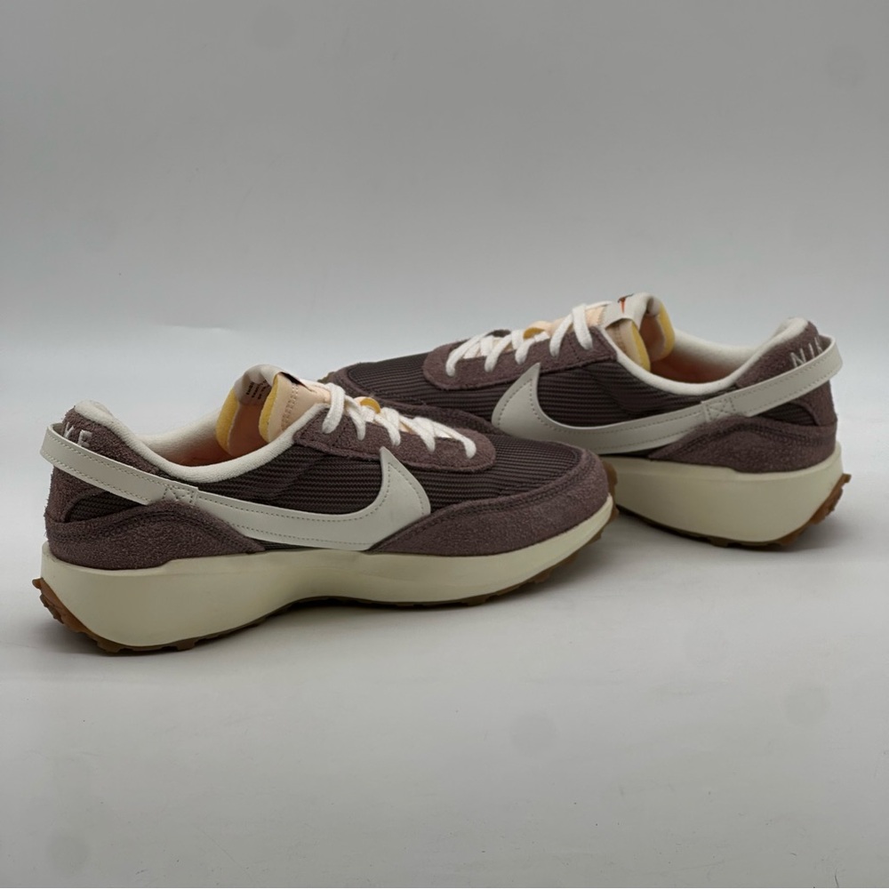 Nike Waffle Debut Vintage Sneakers. Size 10 - Picture 9 of 10